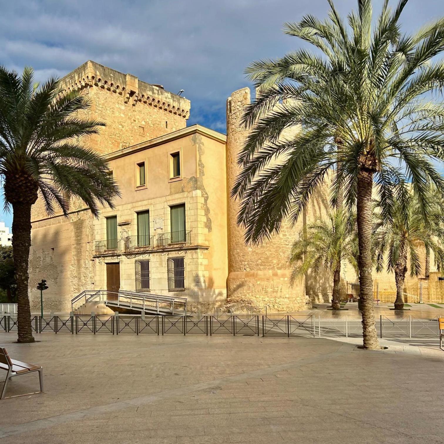Sol Mediterraneo Palm City Elche Bagian luar foto